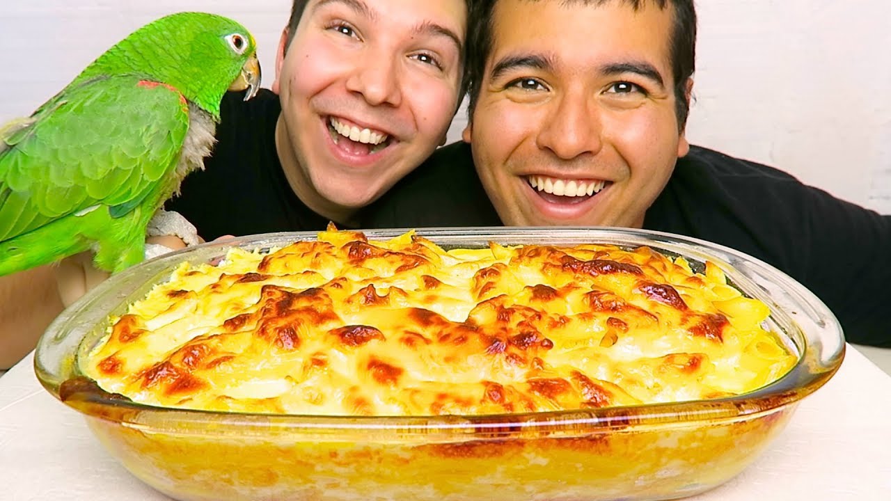 Ultimate Southern Baked Mac 'N' Cheese With Nikocado Avocado • MUKBANG