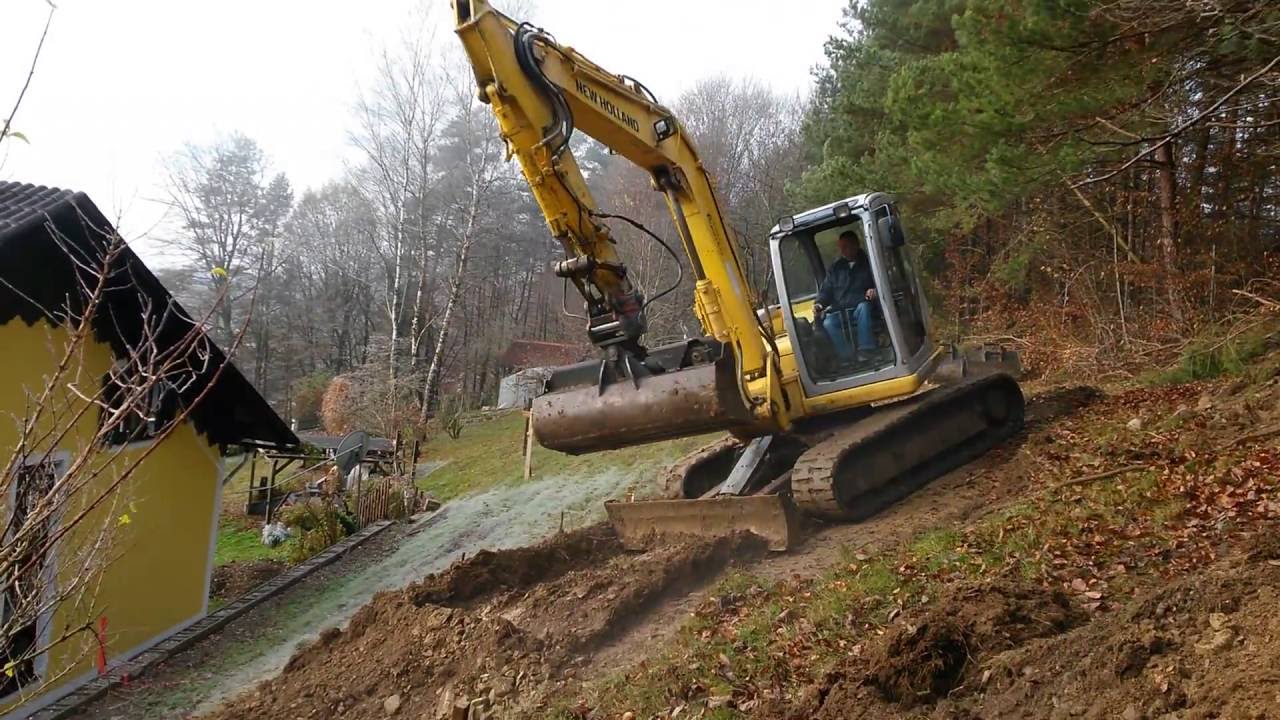 Aushub f&uuml;r zubau am Berg