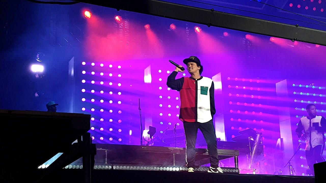 Finesse & 24k Magic - Bruno Mars - Monterrey 2018