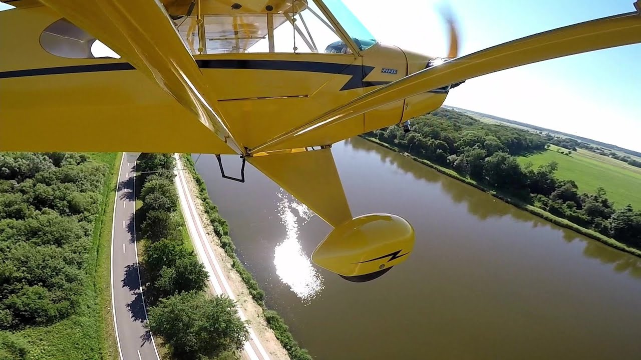 Mit der Piper J3C auf einem Rundflug Uetersen - Itzehoe - Rendsburg