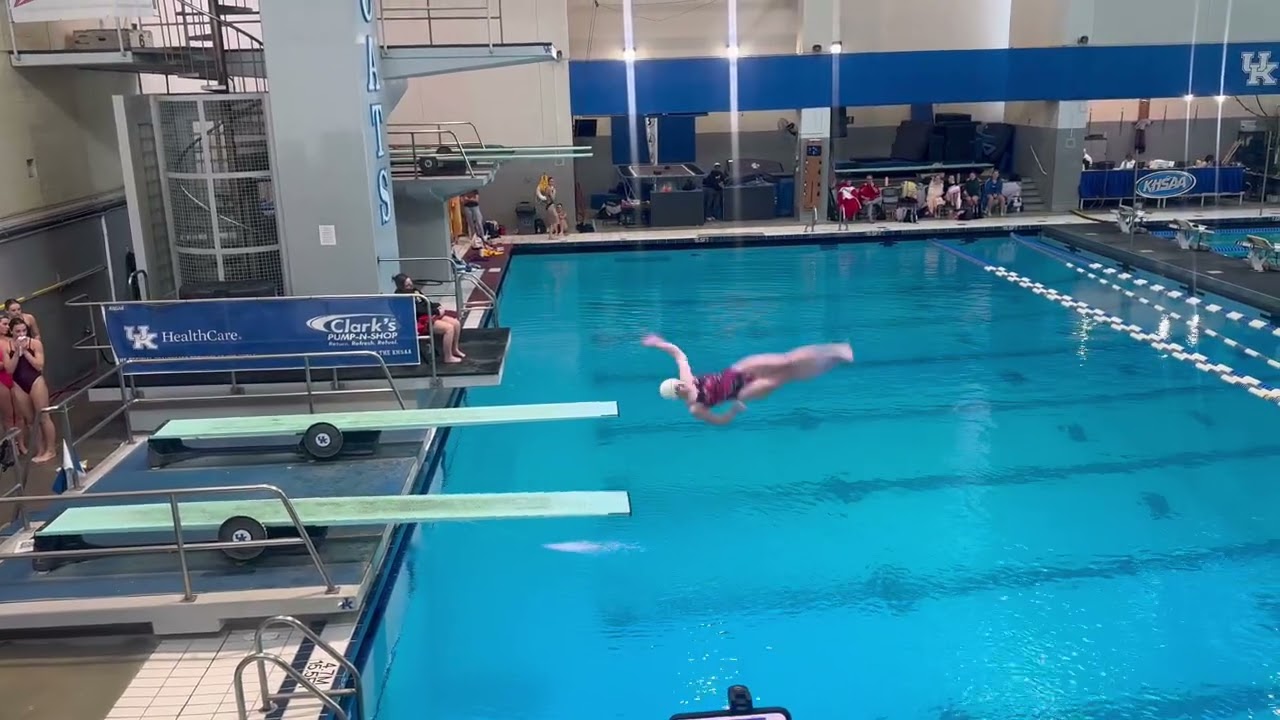 Fiona Sheehan (c/o ‘27): KY State Championships. 🥇State Champ