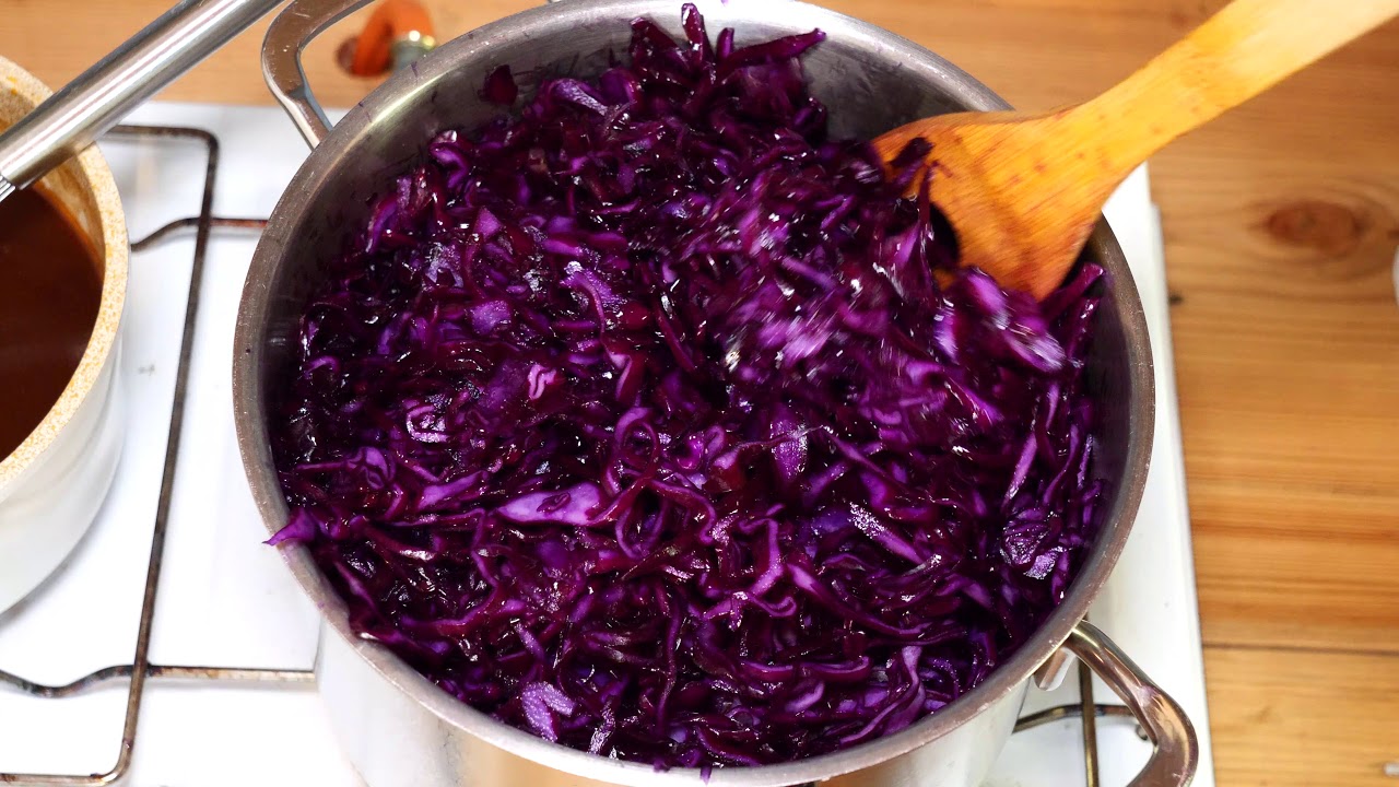 Frischer Rotkohl selbst gemacht.