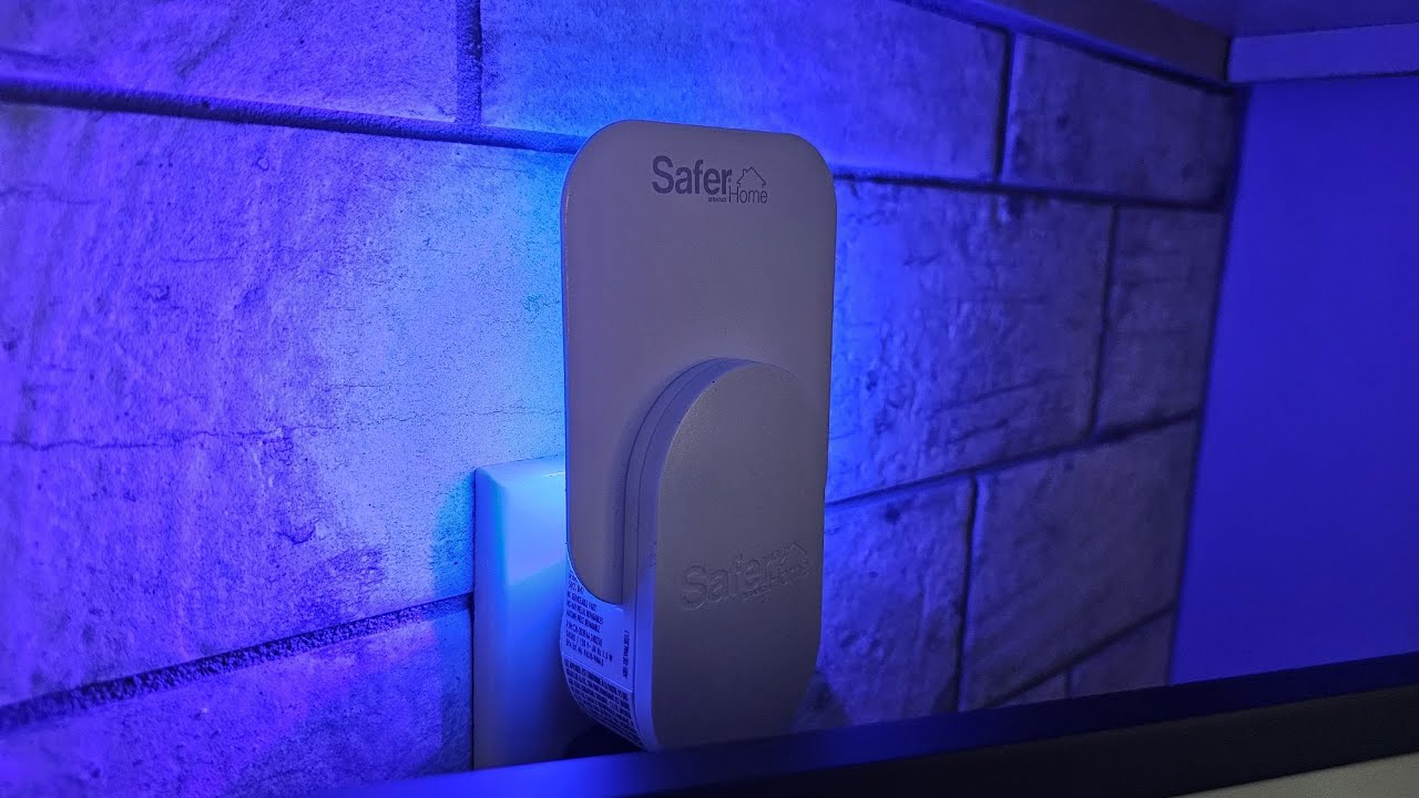The Viral Safer Brand Indoor Plugin Fly Trap #tiktokviral #flytrap #amazonfinds