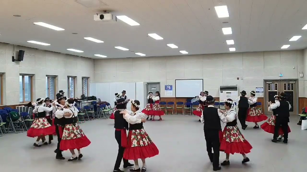Folk Dance Club(예님) Besame Mucho Tango