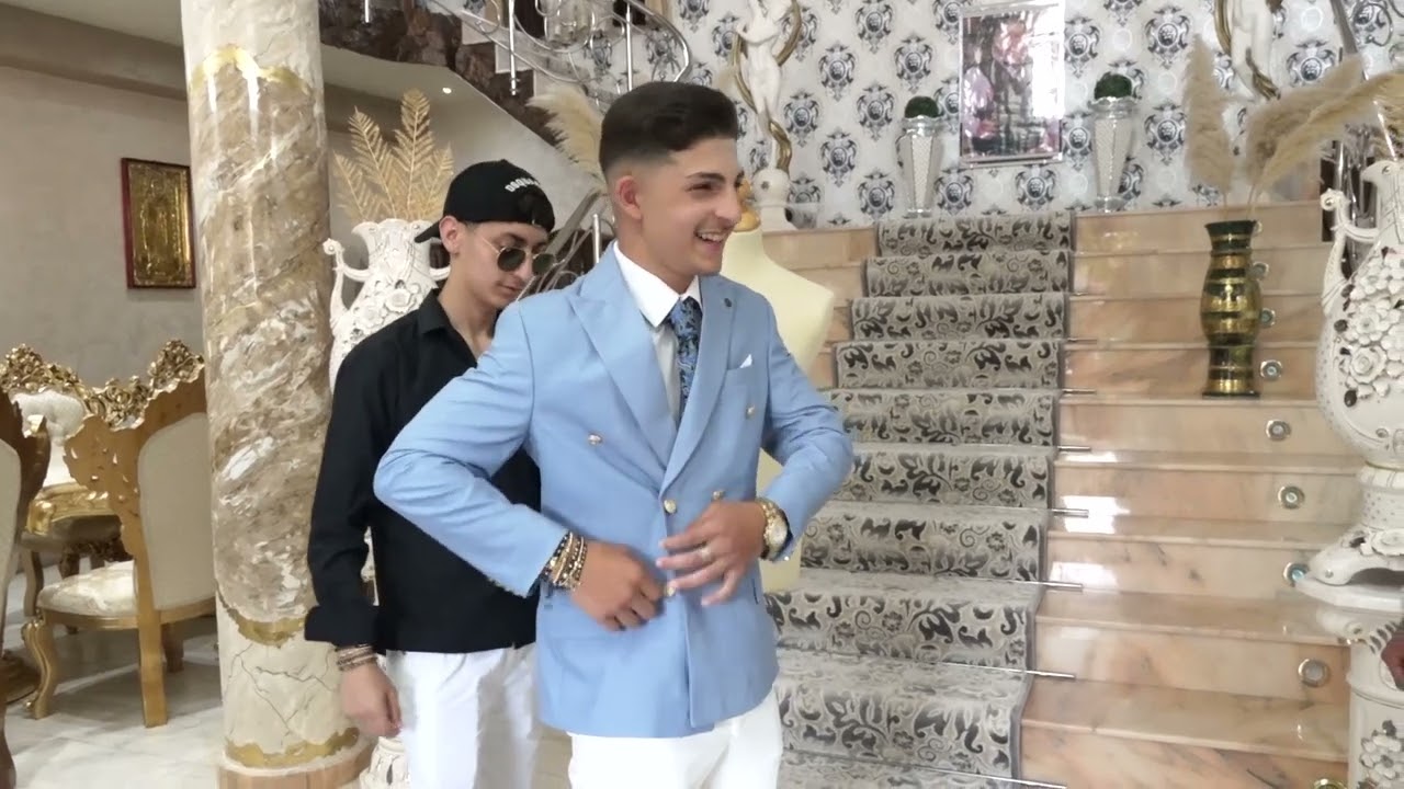 NUNTA SECOLULUI CODRUT SI ROXANA COPII LUI CRISTI PREDICA SI SIMONA, ELVIS SI BIANCA TG JIU 1