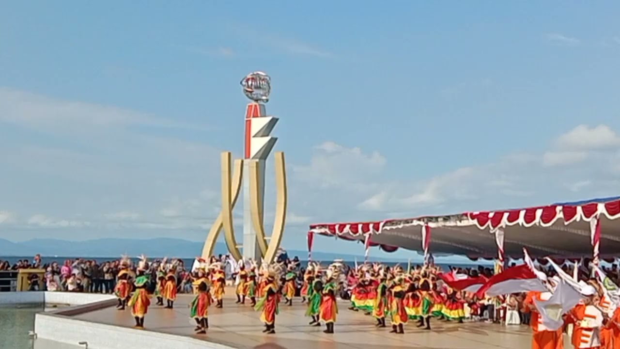 Pembukaan KSM tingkat Propinsi Maluku Utara, pengisian acara tarian  oleh siswa/i MAN 1 Ternate