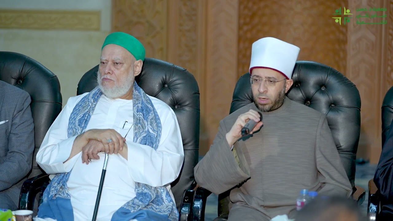 18- السيد حسن فتاح الله له القلوب وزير الأوقاف أسامة الأزهري في حفل احياء ذكري الدكتور حسن عباس زكي