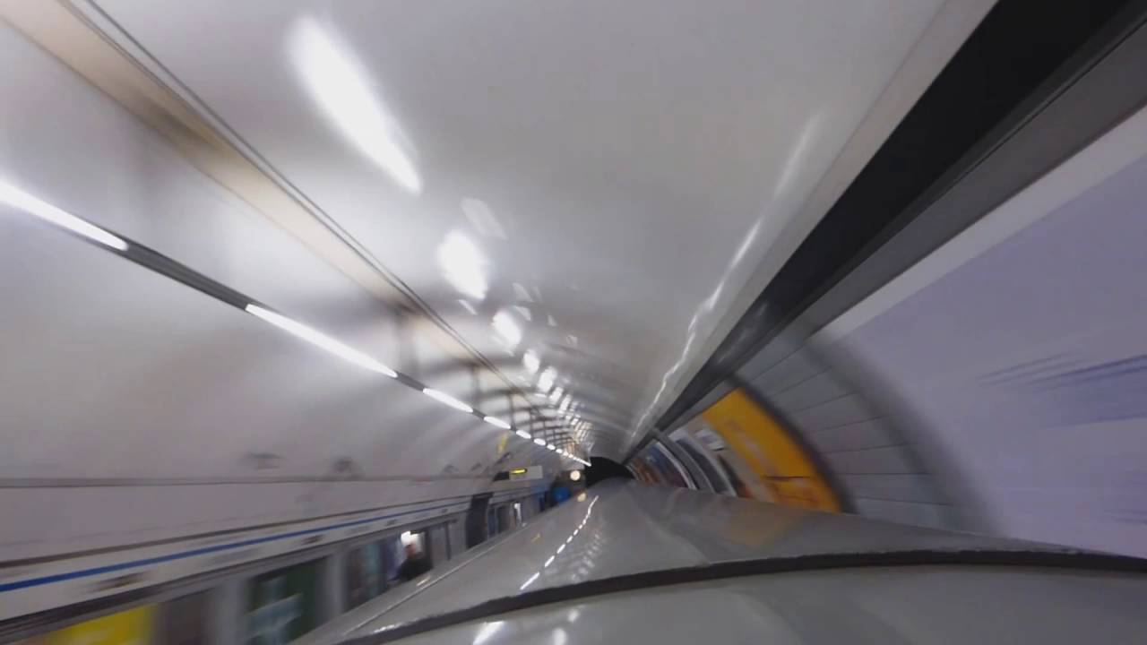London Underground 2009 train