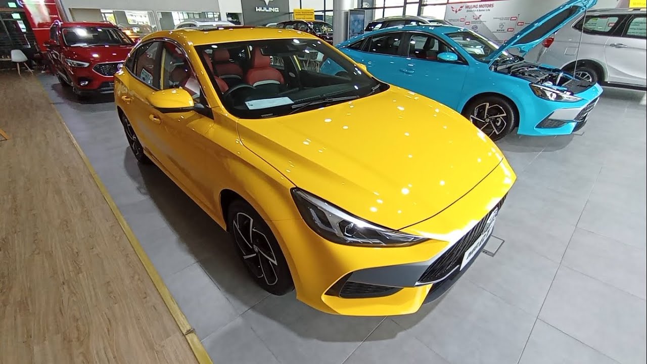 MG 5 sedan Premium Yellow 1.5T 7AT walkaround exterior and interior (Brunei)