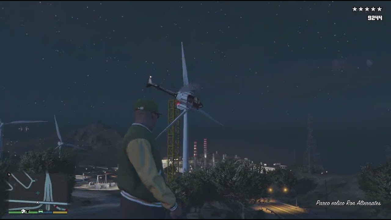 GTA 5 - Franklin's Gangs Shootout and Train Rampage + 5 Stars Escape.