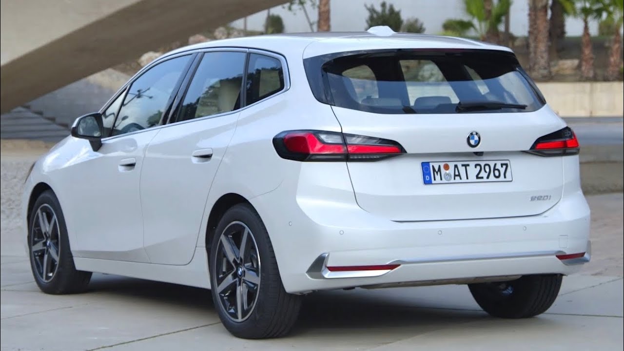 BMW 2 серии Active Tourer 2022 — ПЕРВЫЙ ВЗГЛЯД и детали (220i Luxury Line)