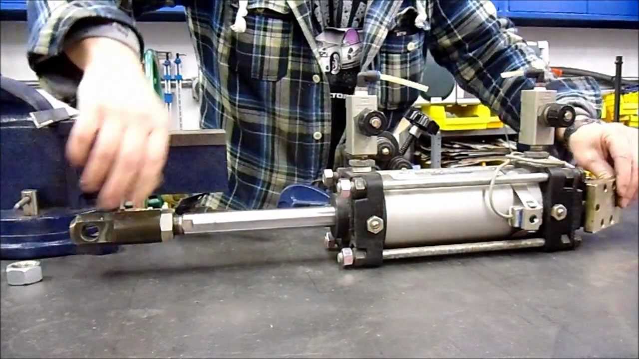Can Crusher DIY Part 1,  Montana Style. 1200PSI cylinder