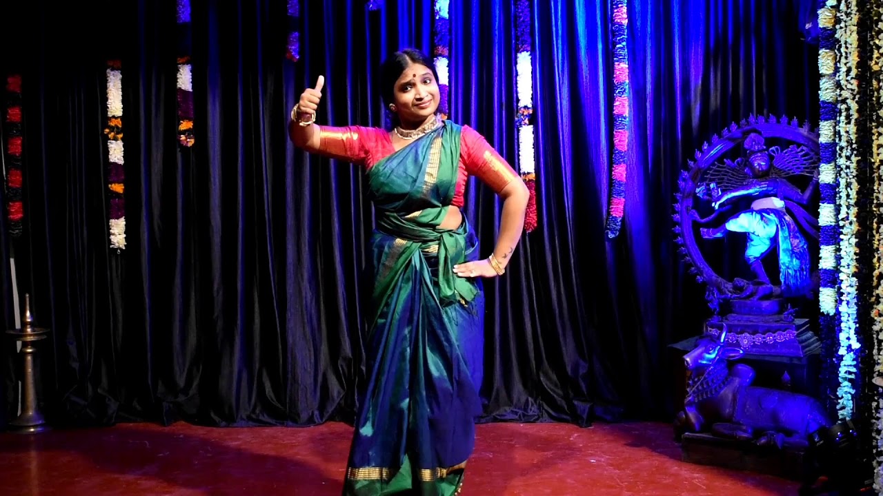 Devi Neeye Thunai by Gayathri Devi