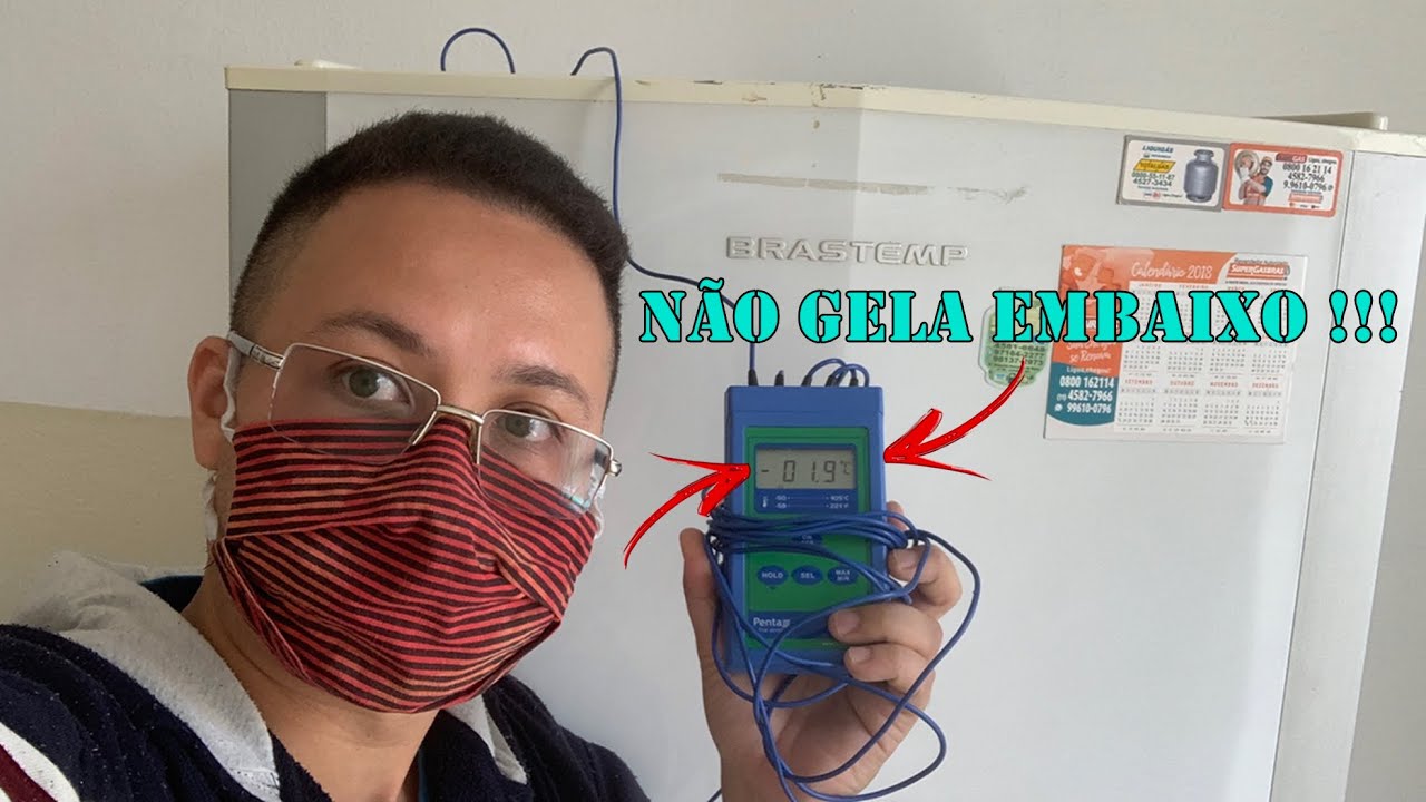 Refrigerador Brastemp BRM44D - Freezer Gela, Mais Não Gela Embaixo