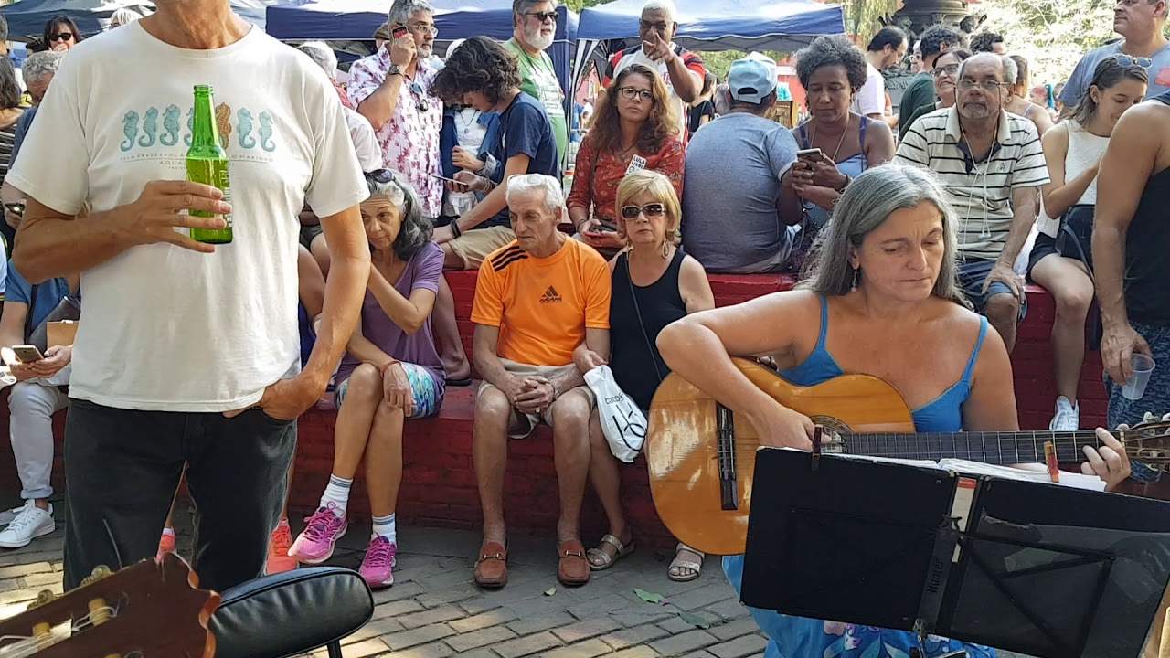 Arruma o Coreto toca Entre Mil...voc&ecirc; de Jacob do Bandolim