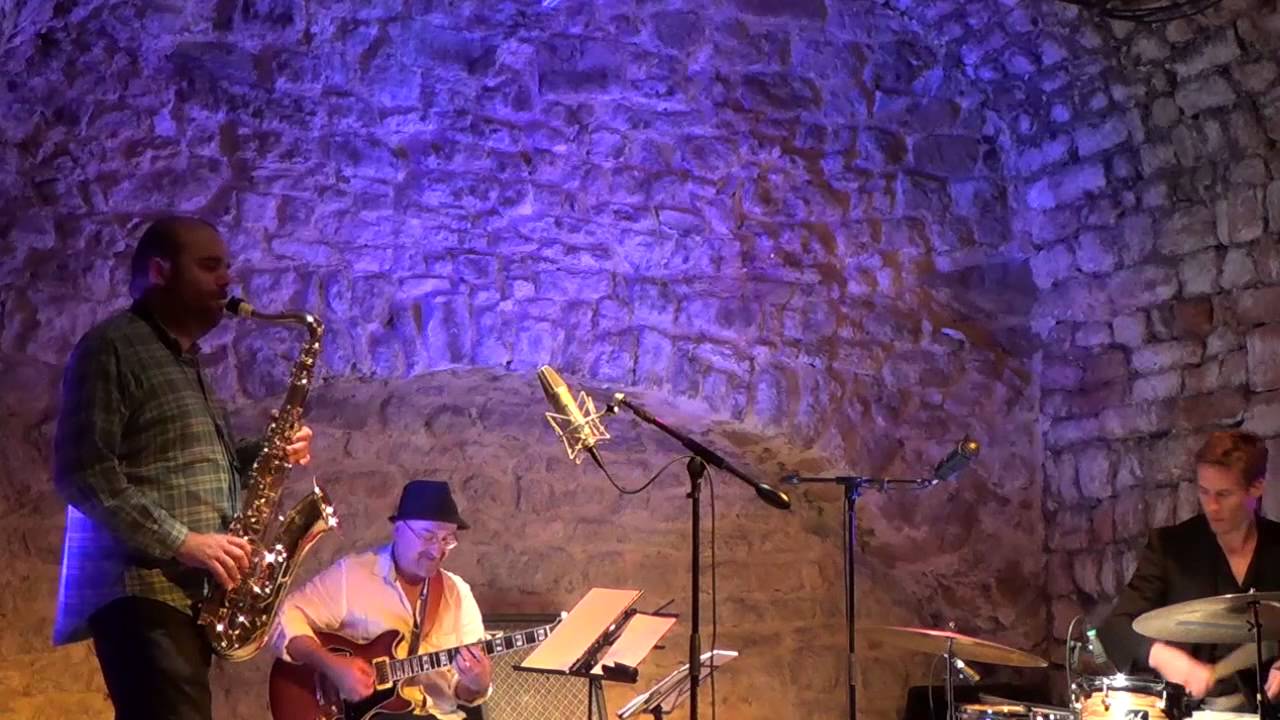 Trio BIS (Bec/Imbert/Soler) - Lulu's Back In Town (H.Warren)