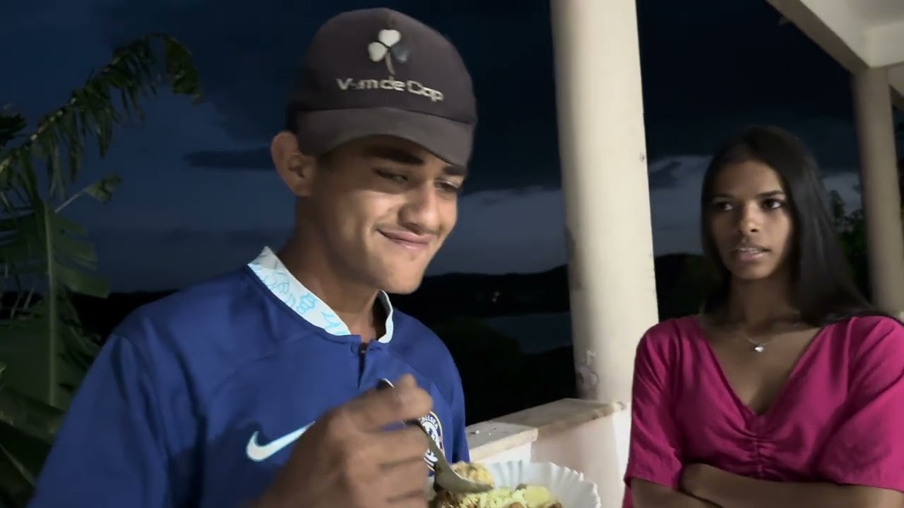 DAIANE VAI PERTUBAR ADRIANO NA HORA DA JANTA😂😂