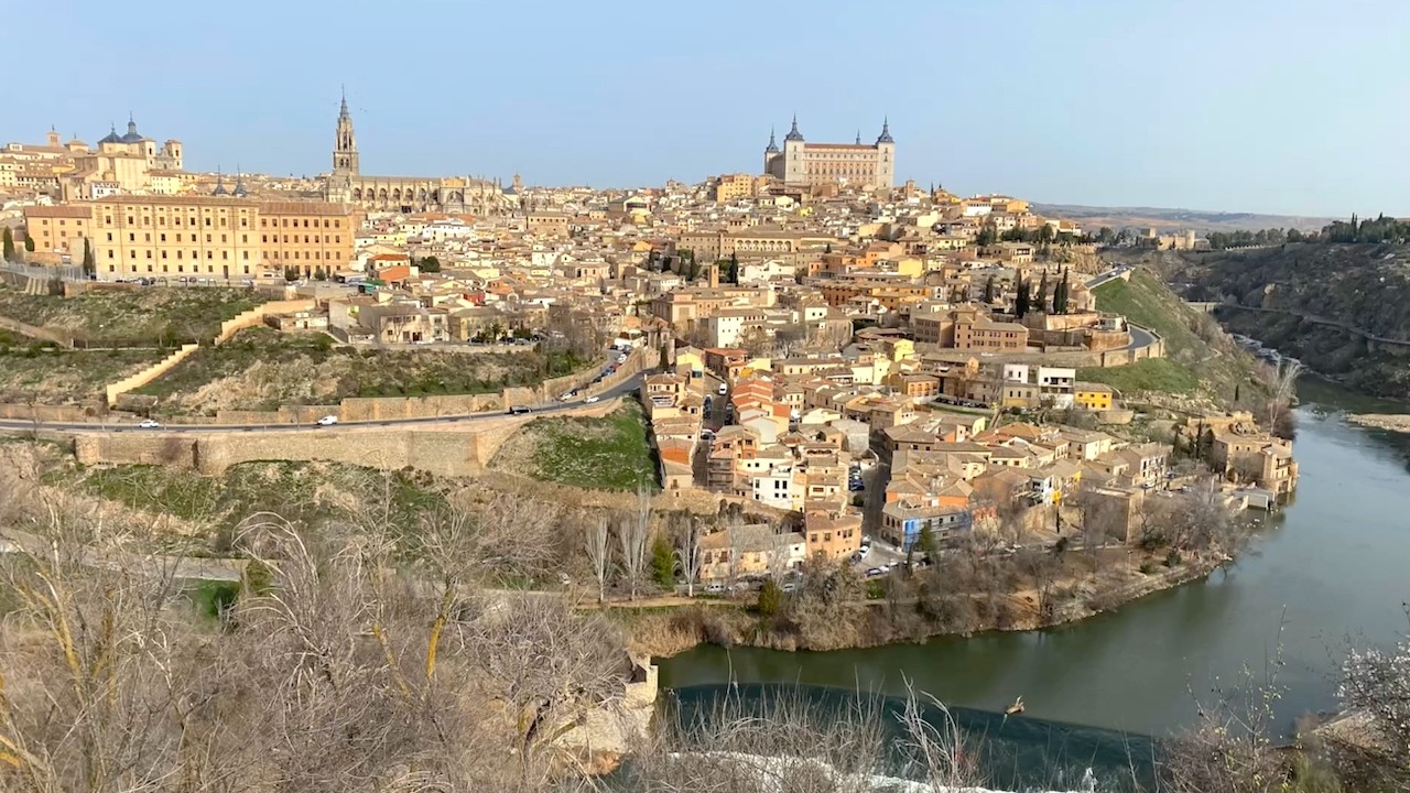 Prati & Jit exploring Toledo, Spain