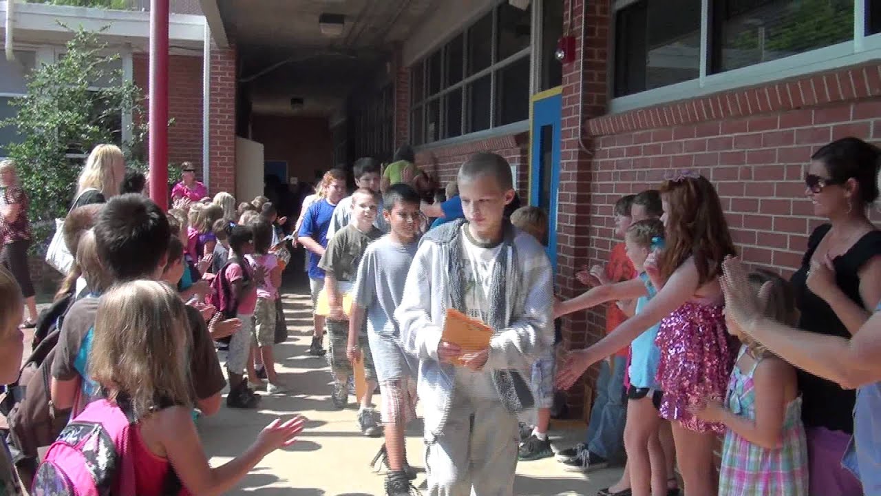 Clap Out!