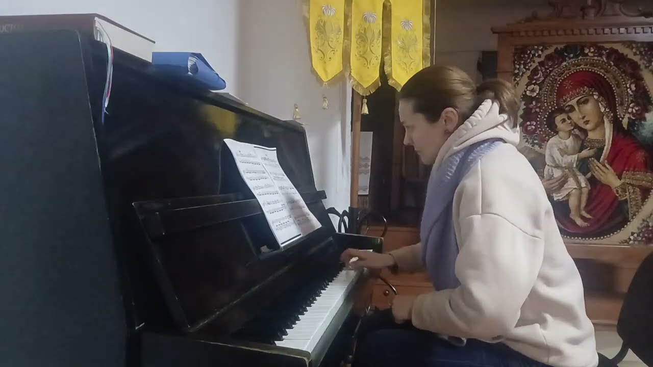 W. A. Mozart Sonata K. 332, F dur. Adagio. (Second version. There are two of the II mov). Today. 