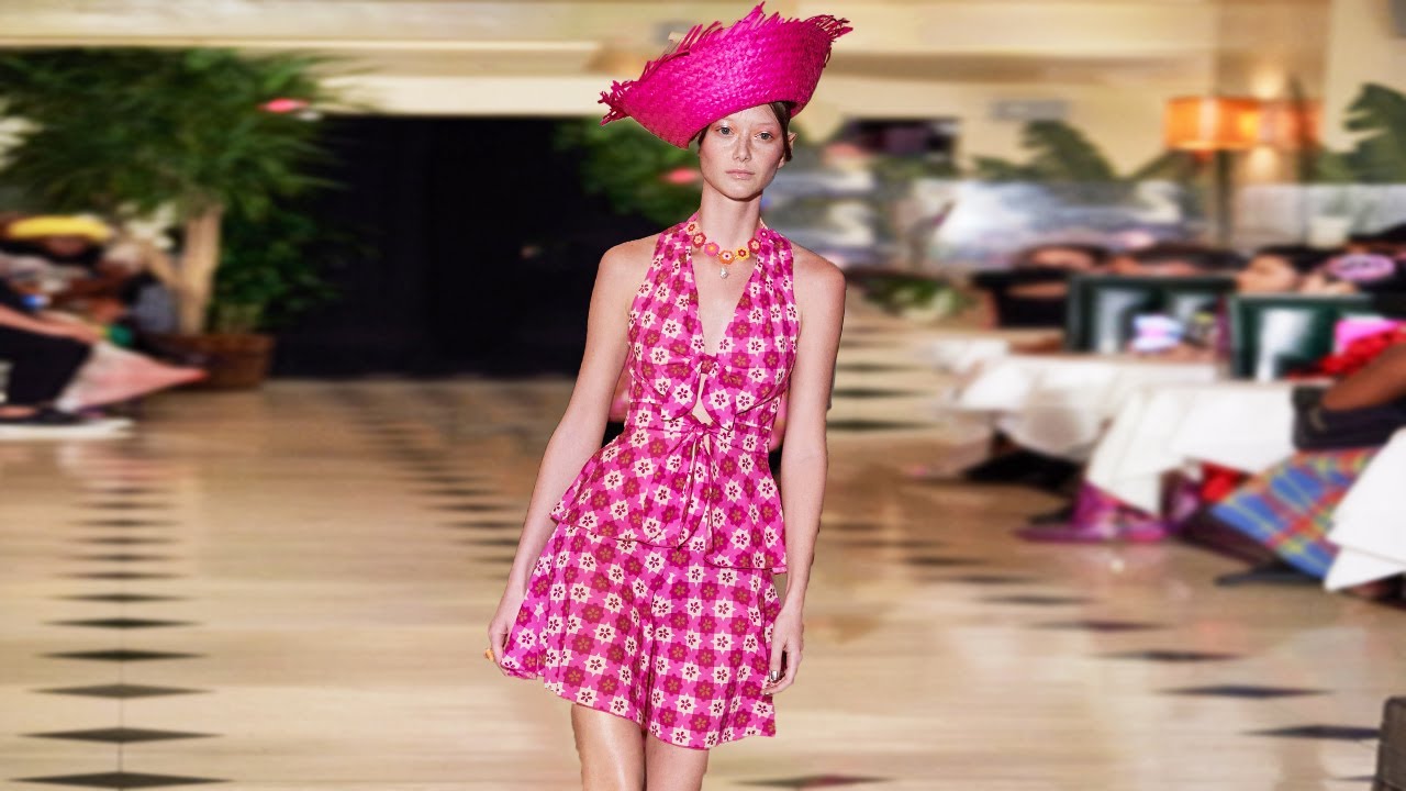 Anna Sui Spring/Summer 2022 NYFW