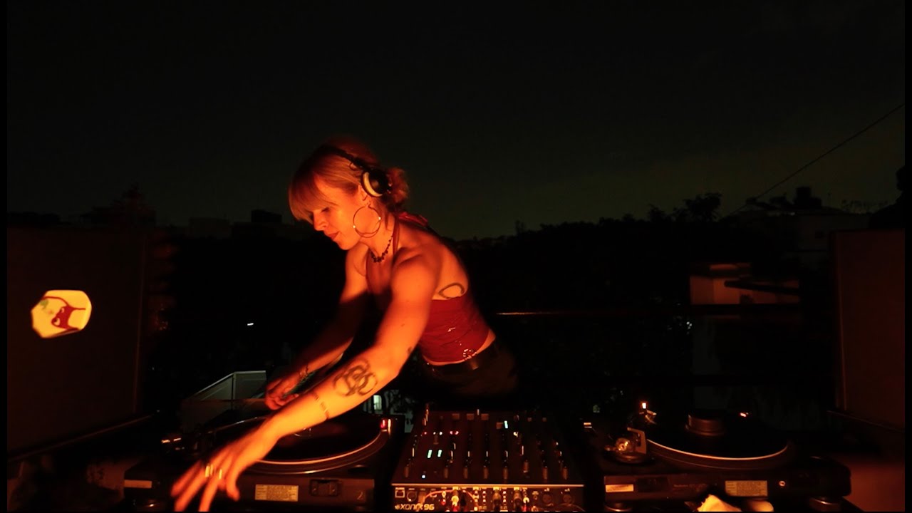 VINYL TECHNO SET ROOFTOP IN BANGALORE || CARMEN ELECTRO