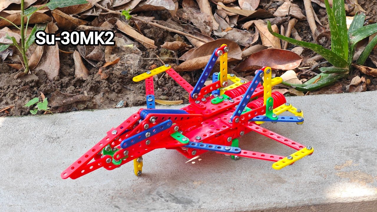 Lắp Tiêm kích hiện đại nhất - Su-30MK2 từ bộ lắp ghép mô hình kĩ thuật lớp 5(3 bộ).