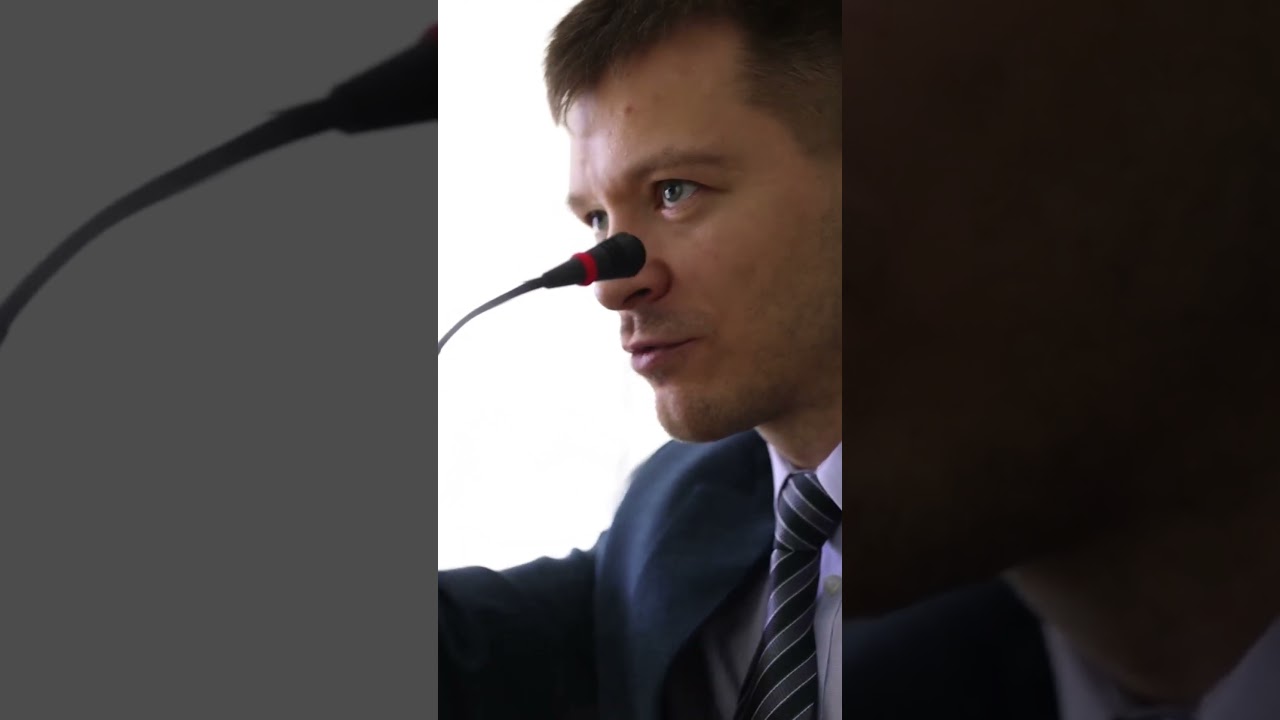 The Power of DJ Voice | A Chris Voss Insisights in negotiations 