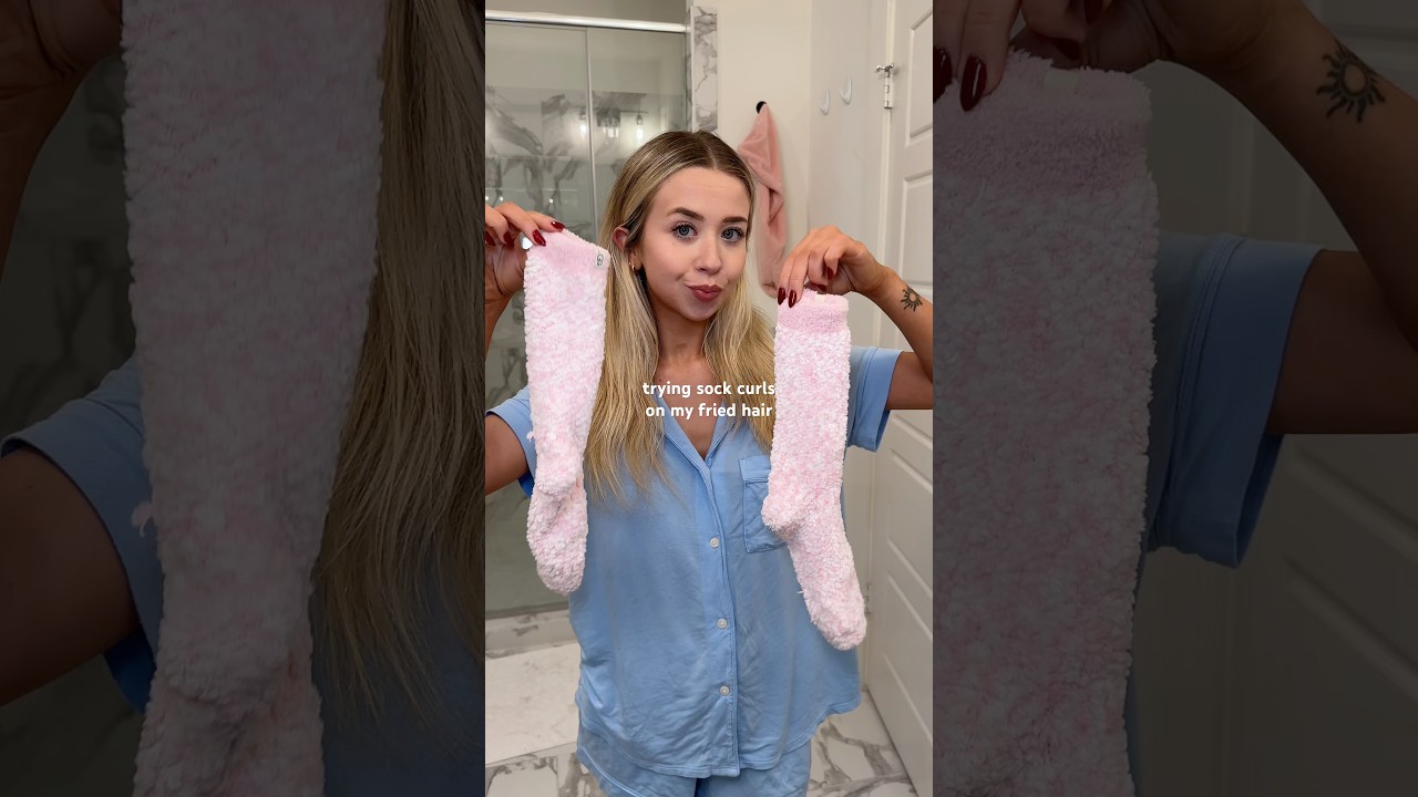TRYING THE VIRAL SOCK CURLS🧦💗 #heatlesshairstyles #heatlesscurls #hairstyle #hairtutorial #hair