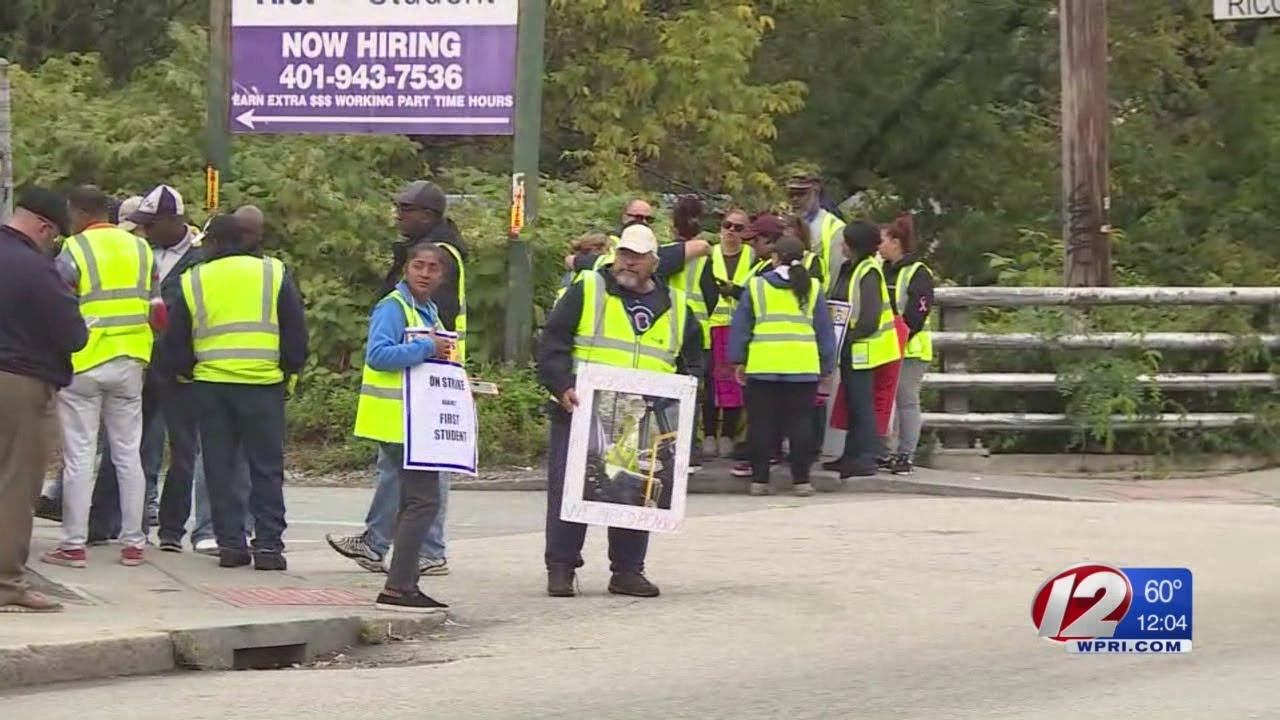 Bus drivers strike for a 5th school day