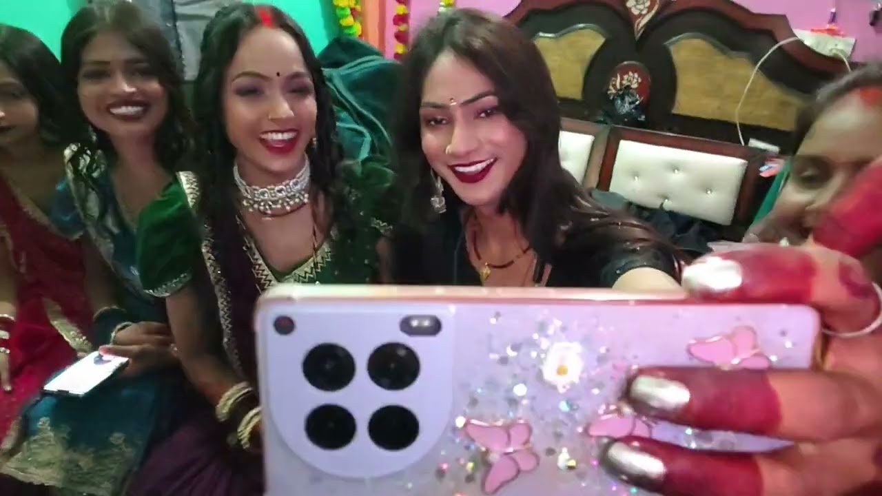 खुशबू रानी और ज्योति के साथ में युवराज का जन्मदिन की बधाई दे रही है पूरा ब्लॉकवीडियो देखें 🎂🙏🎂🎂🎂🎂🎂