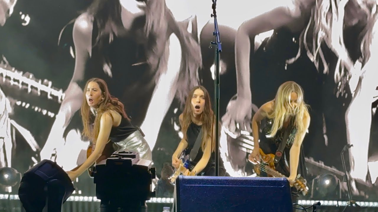 HAIM - Down to be Wrong - LIVE - O2 Arena, London - I Quit Tour - 28 October 2025