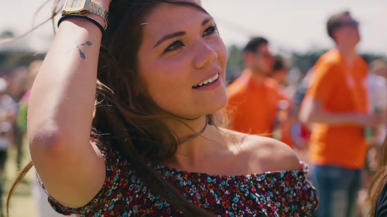 SUMI - Hardstyle Is A Girl (Hardstyle) | HQ Videoclip