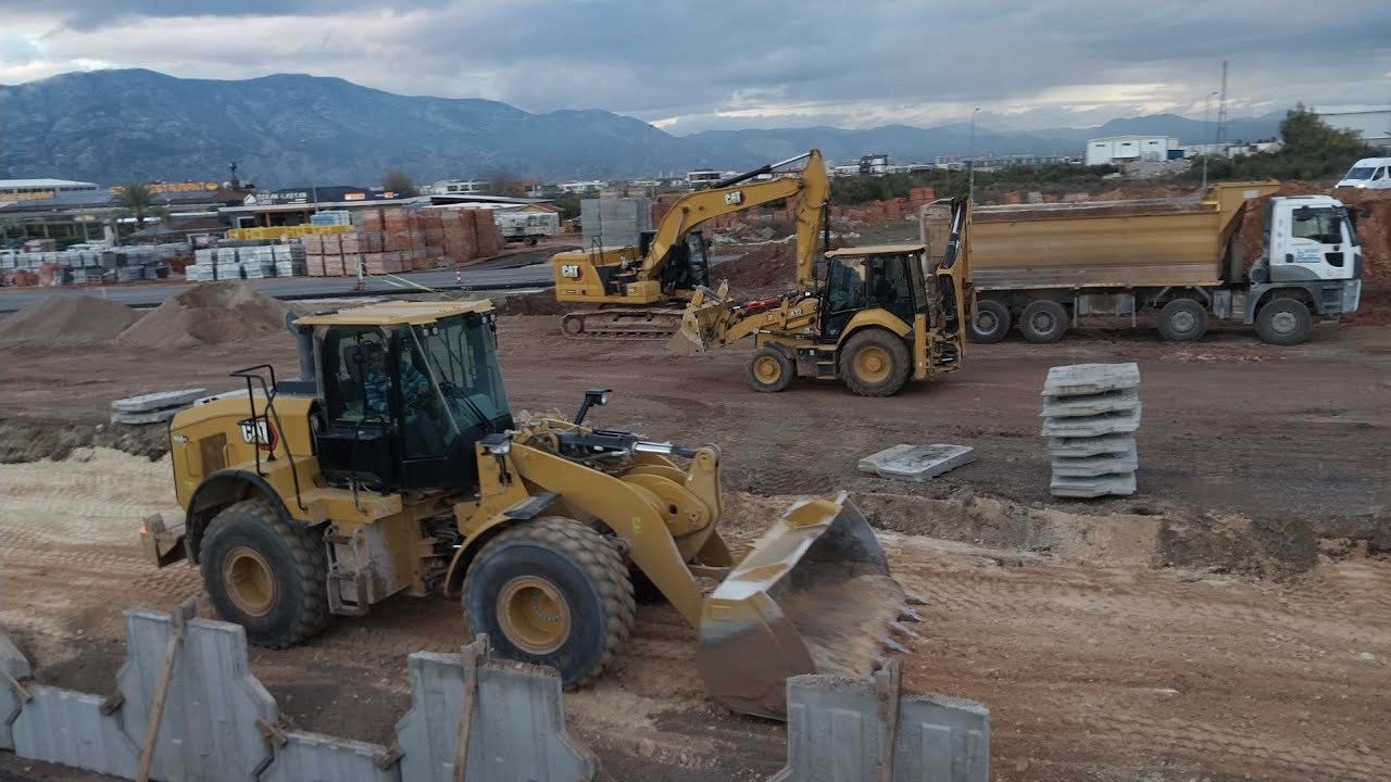 CAT KEPÇE #cats #catvideos #caterpillar #cat #kepçe #kepçevideoları #keşfet #jcb #işmakinaları 