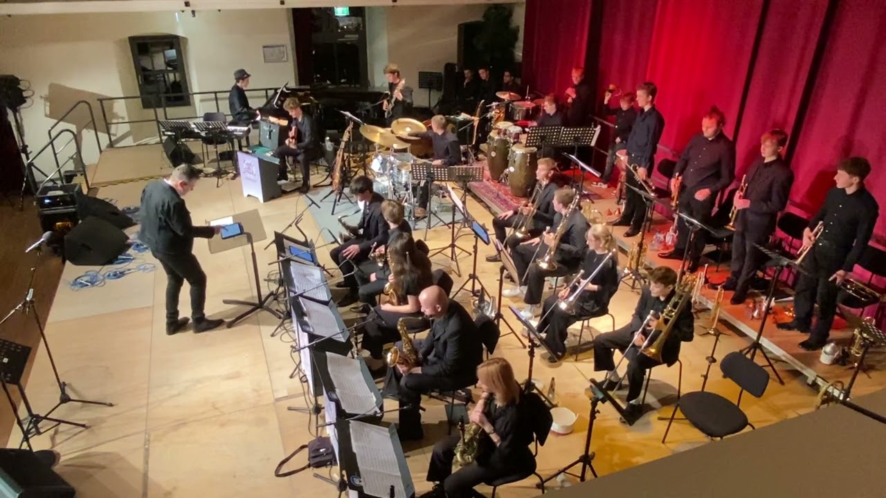 “On the other hand” by Michel Camilo mit den Juniors des Landesjugendjazzorchester Hessen