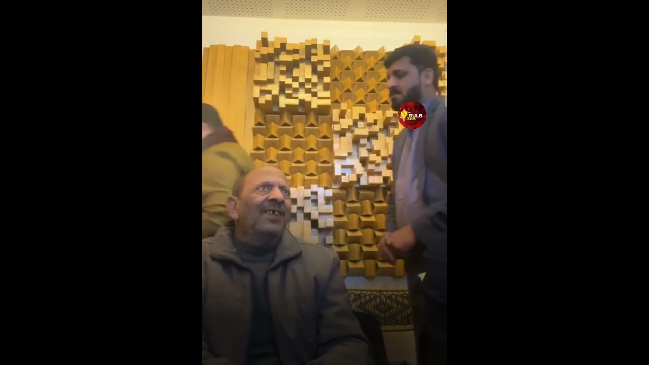 Jis Khanjar Taleh Sajda Keeta: Ustad Akbar Abbas (Katri Bawa) studio with Master Muhammad Shah