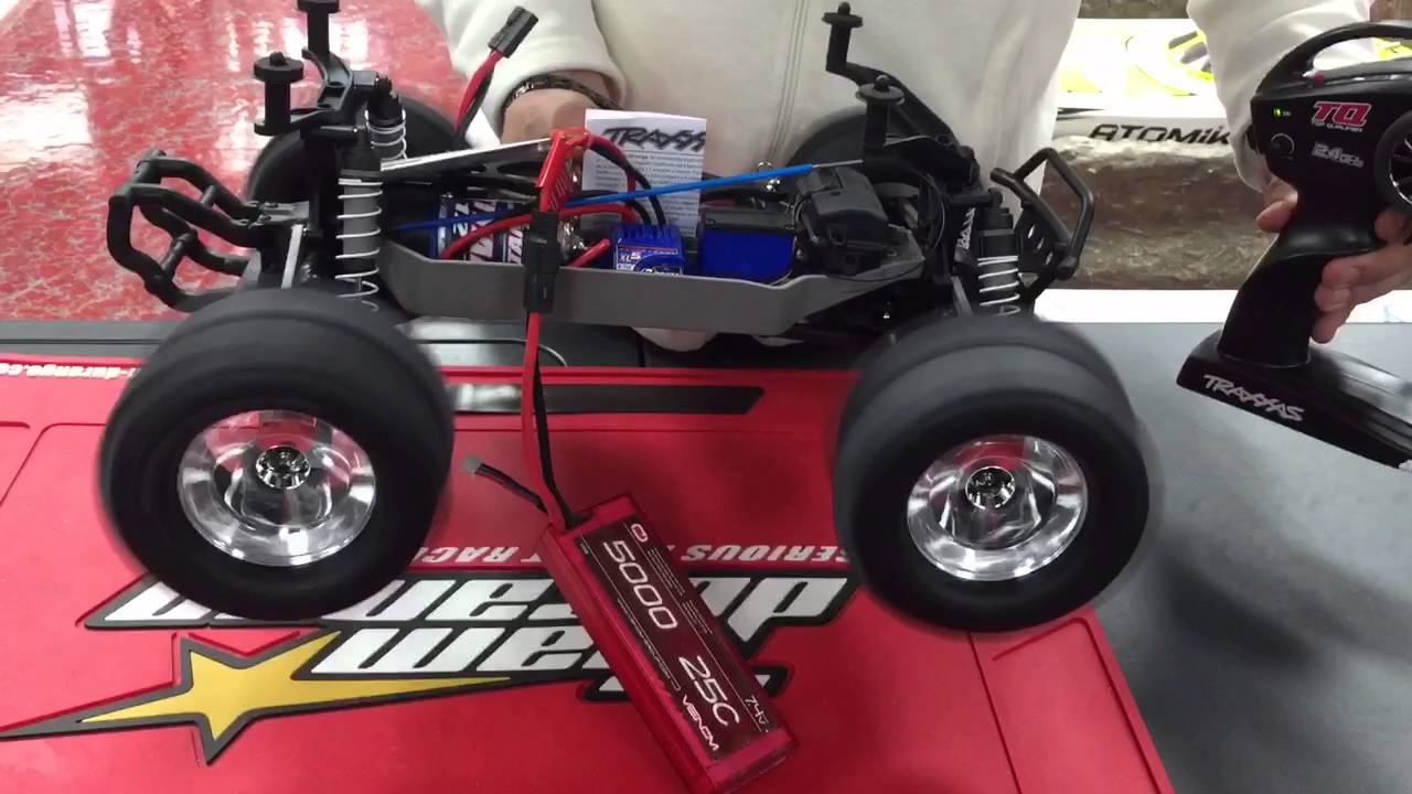 Traxxas trucks setting up half speed and lipo battery