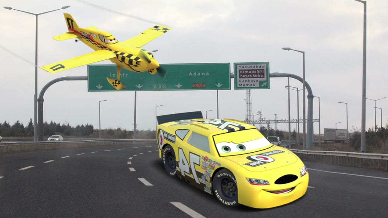 My slideshow gallery of the Piston Cup racers & the Wings Around the Globe Rally racers racing