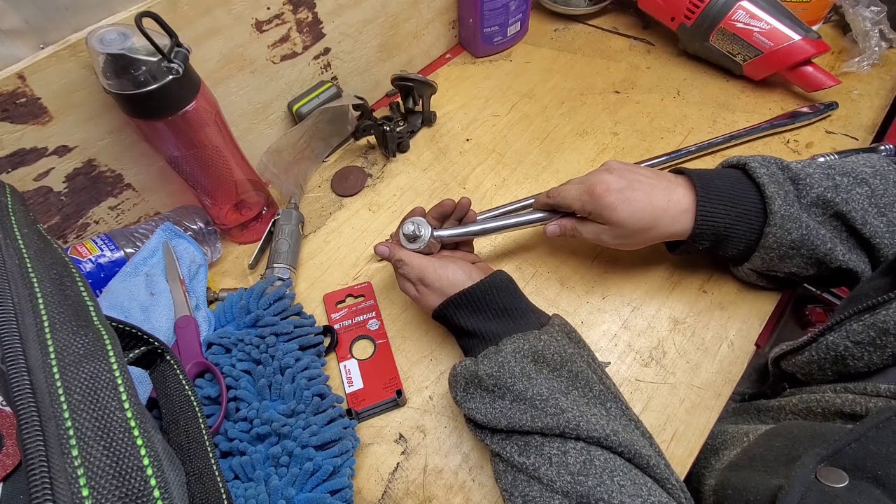 Milwaukee Tools  new 1/2 inch dr. 24 inch breaker bar