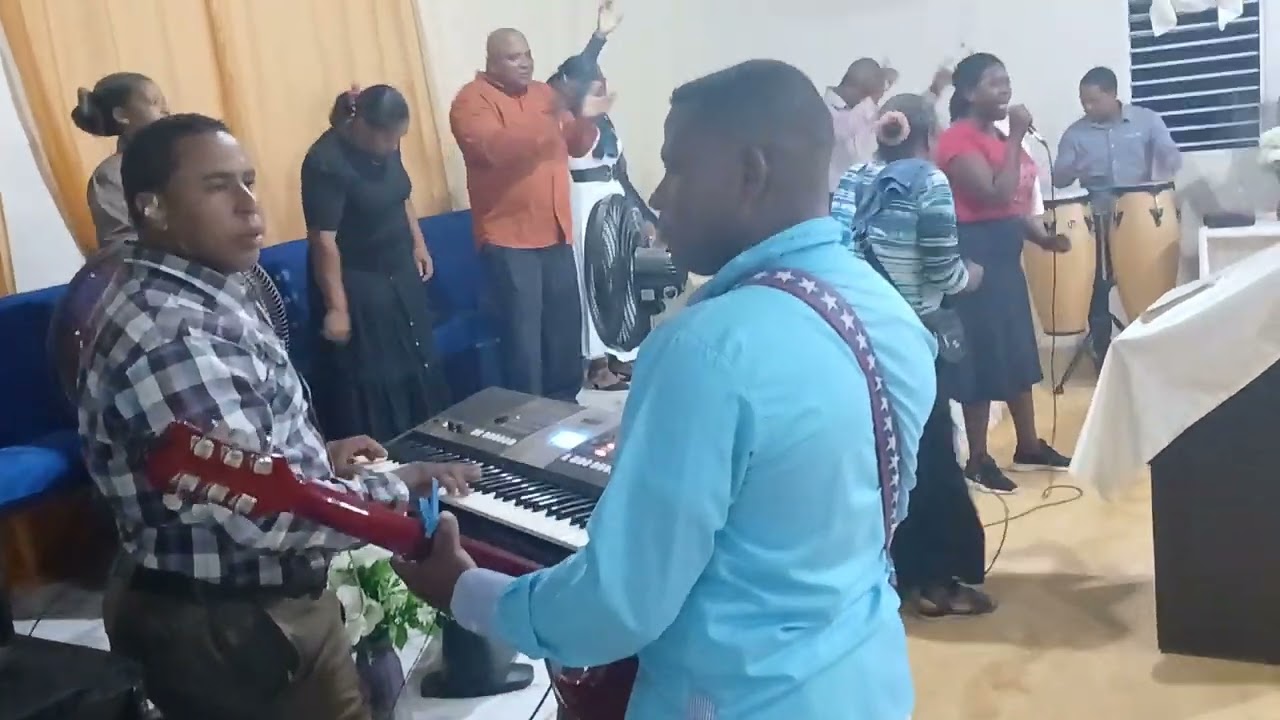 Campaña iglesia 2 de la pista #coro cristianos 