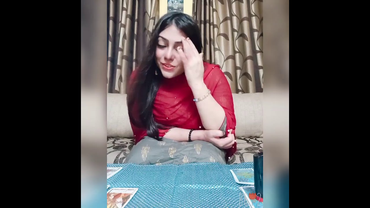 Pick-a-card Reading| 😍😍 Who has a crush on you and Why?❤️ | Kon apko secretly Pasand Karta hai?