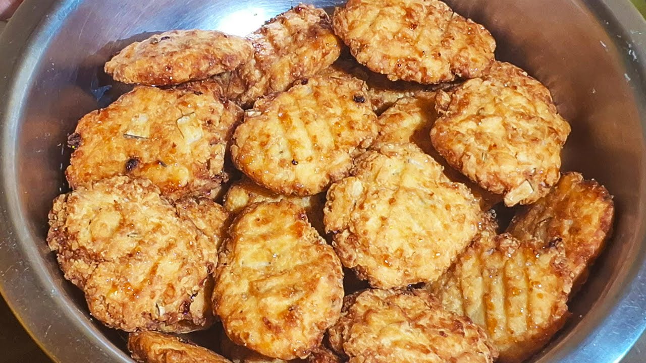 Thekua / ঠেকুয়া – A Traditional Bihari Sweet Snack from Festivals to Tea-Time!