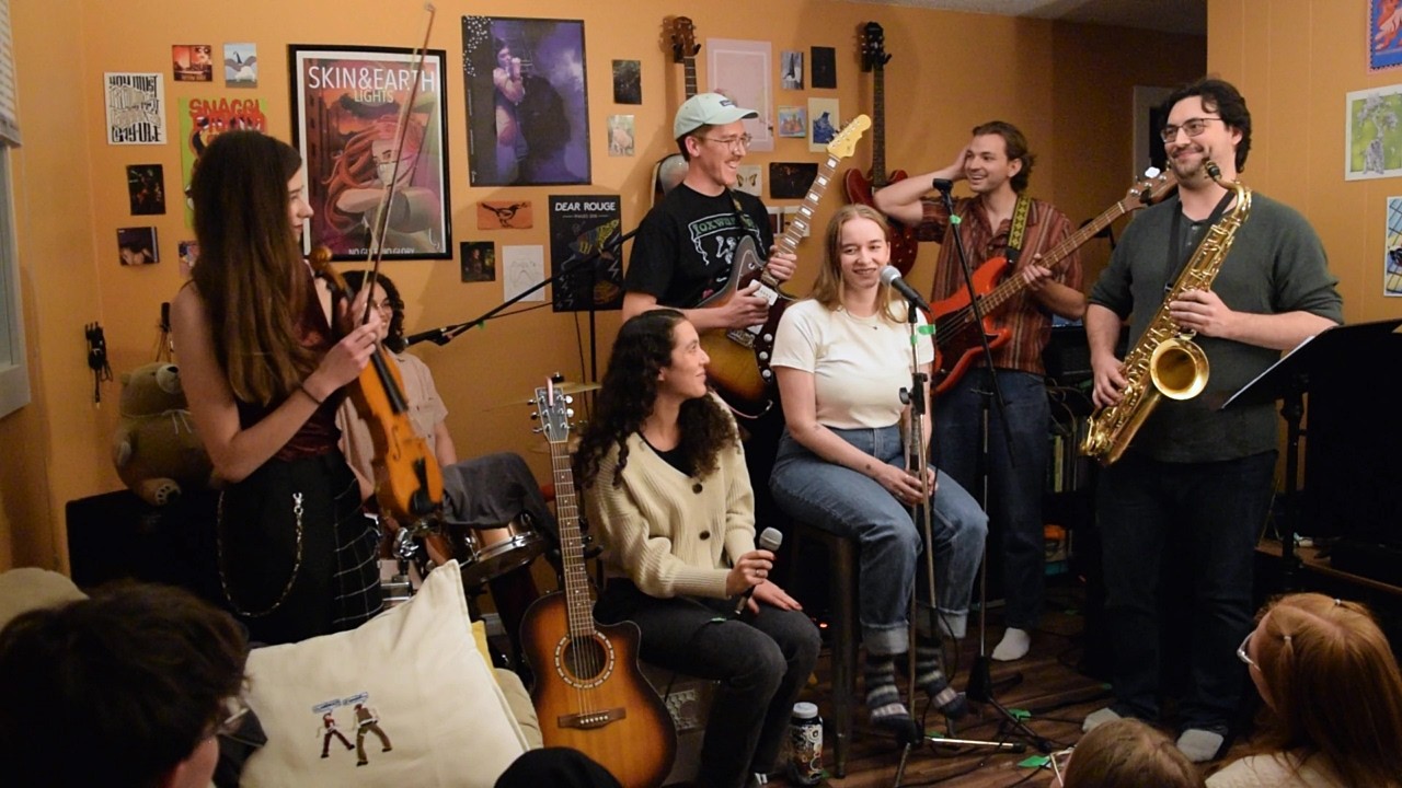 Sadie & The Book Club  - Tiny Apartment Concert