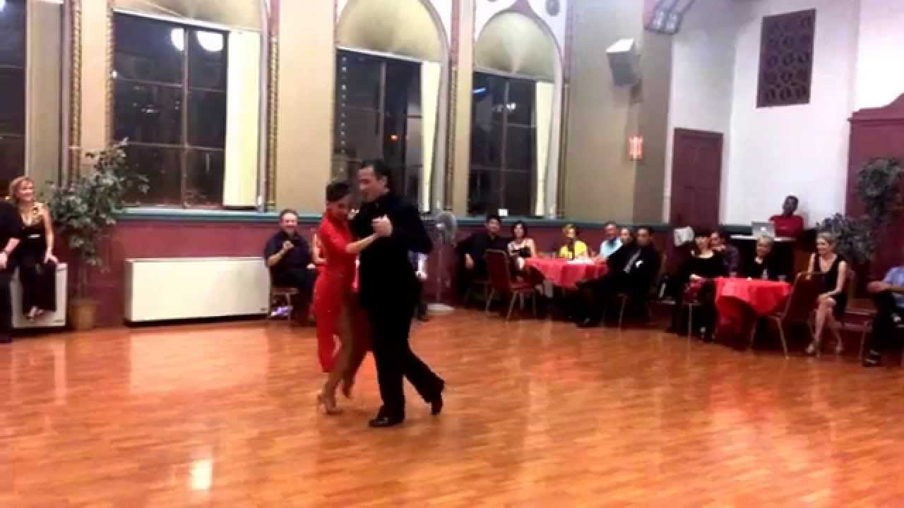 Leandro Oliver Laila Rezk Época 9-26-15 - Vals