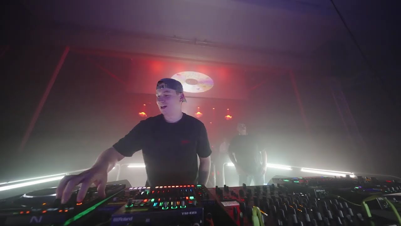TIEFUNDTON ALL NIGHT LONG @ UCKERSEEHALLE PRENZLAU
