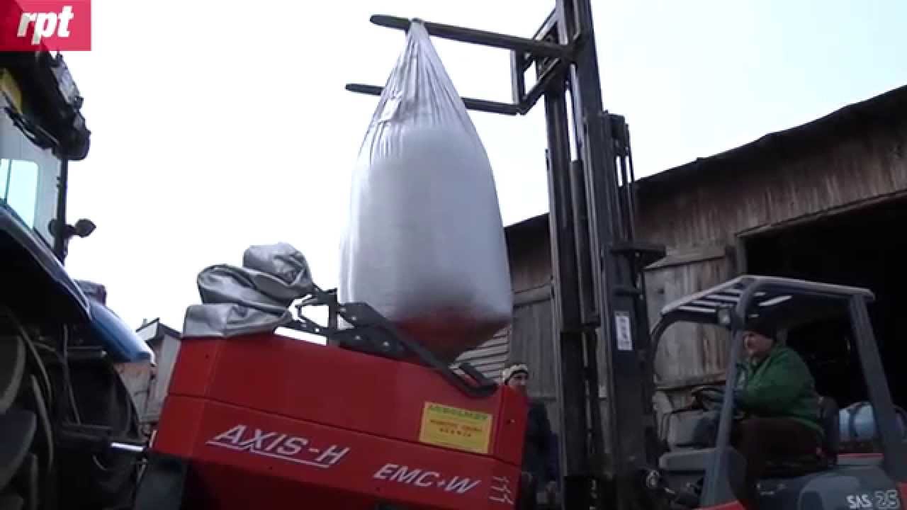 Rozsiewacz Rauch Axis-H 30.1 EMC+W. Precyzyjny napęd hydrauliczny - więcej w miesięczniku RPT 4/2015