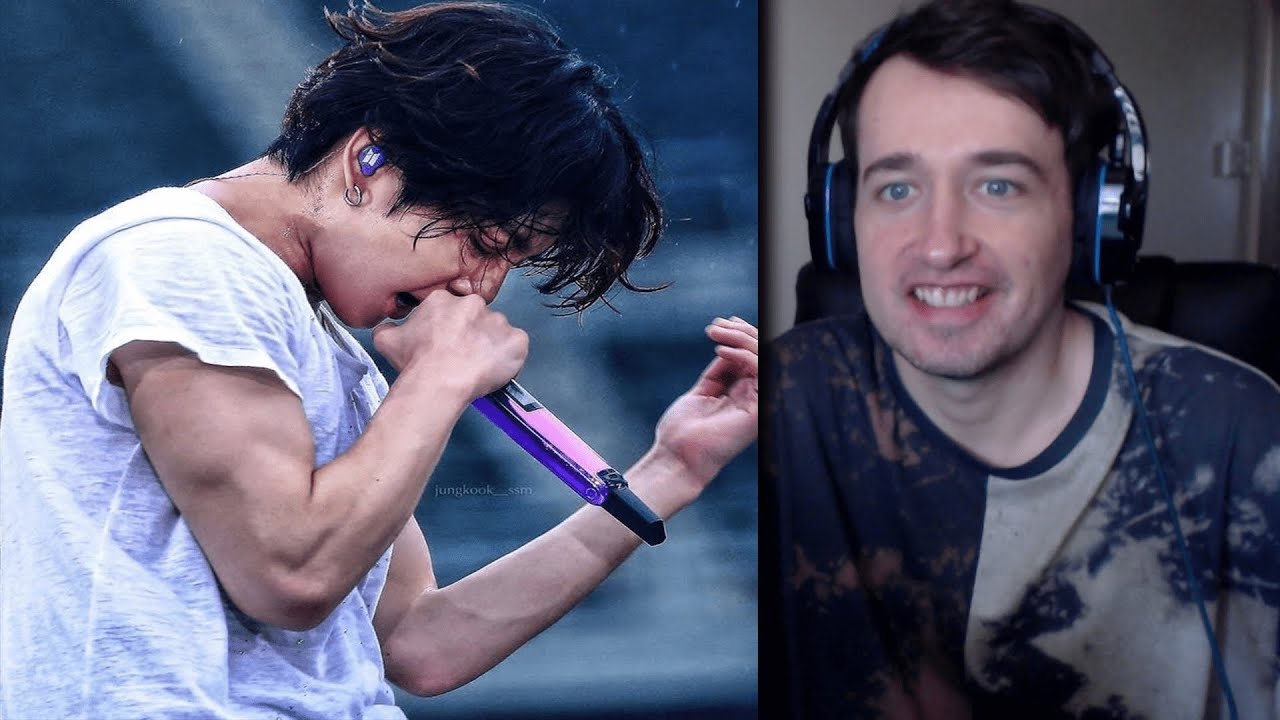 JK STRONG MUSCLES 💪💪 | How strong is BTS Jungkook? Is he the strongest in the group? (REACTION!!)