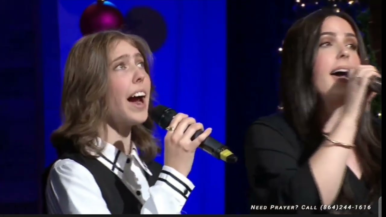God Rest Ye Merry Gentlemen/Carol Of The Bells - The Emorys at WGGS TV 