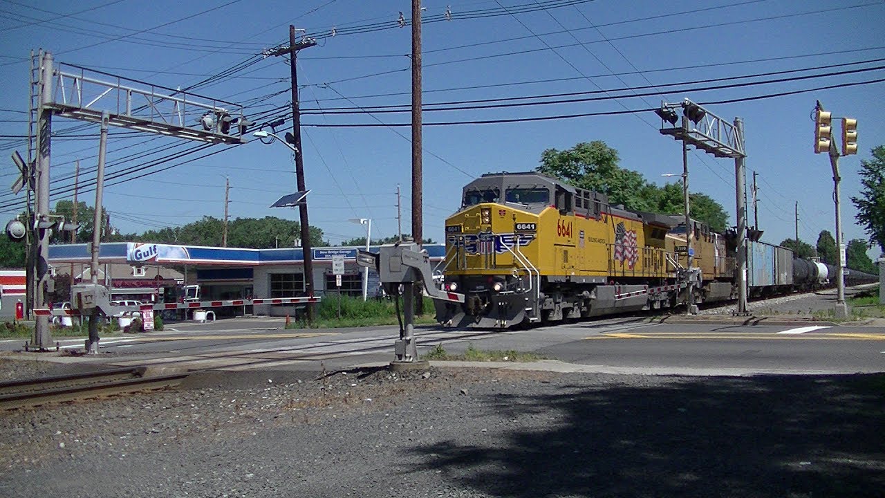 4th of July Weekend railfanning in Bergenfield, NJ