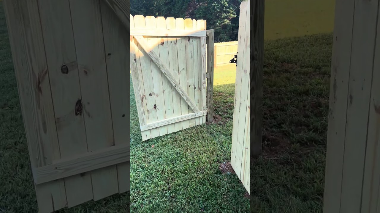 Wooden Privacy Fence - Hoschton, GA